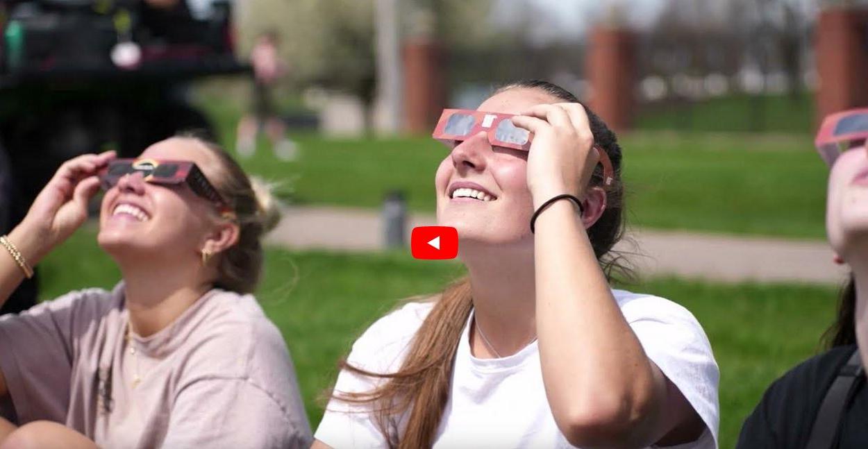 Wittenberg Student Viewing the Eclipse