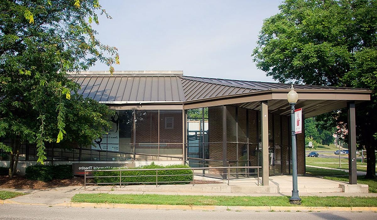 Chakeres Memorial Theatre Entrance